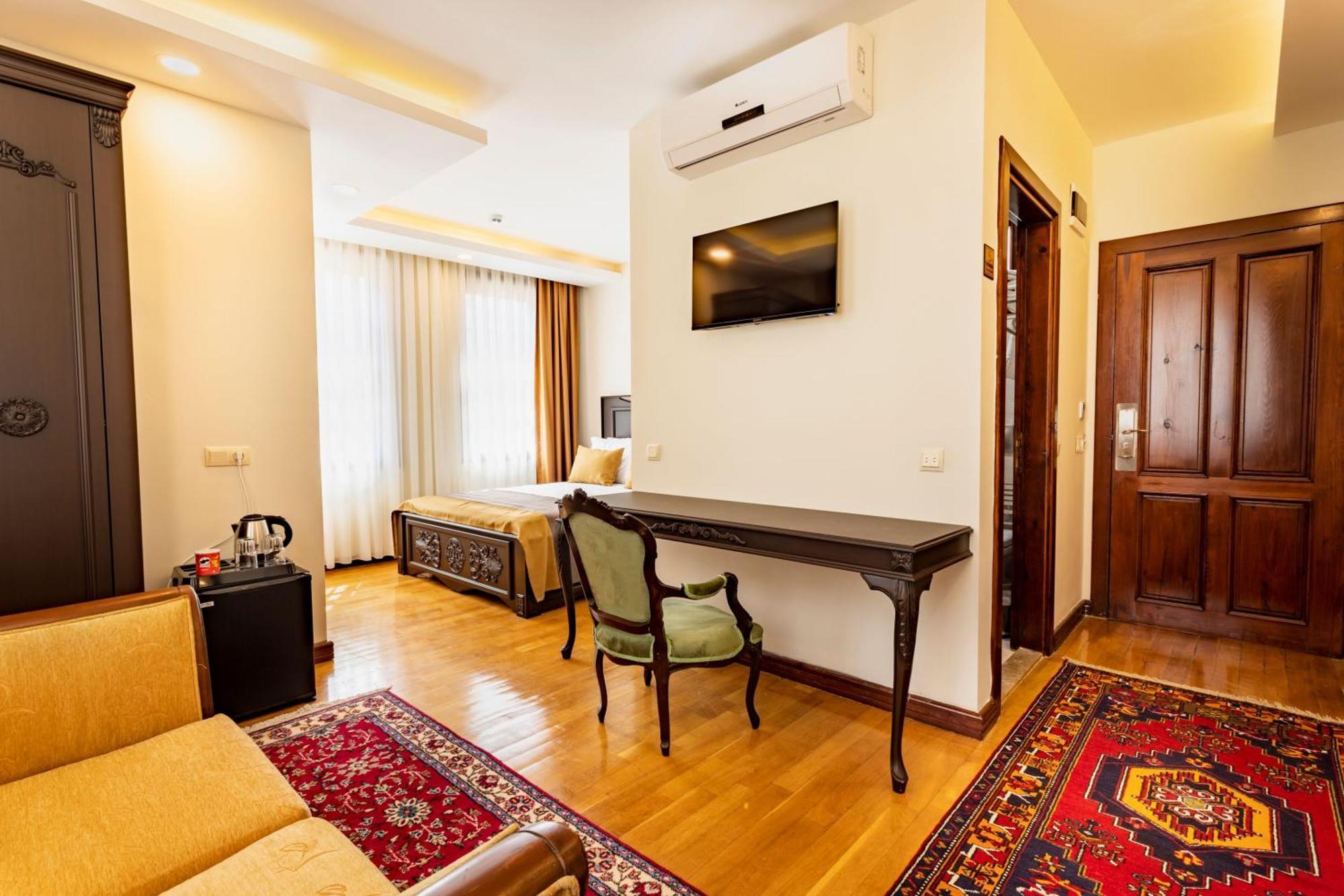 Woo Town Suites อันตัลยา ภายนอก รูปภาพ